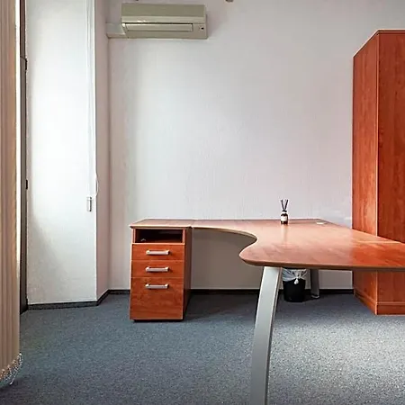Vilnius Hostel Hostel *